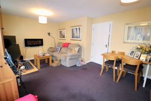 Lounge/ Diner- click for photo gallery